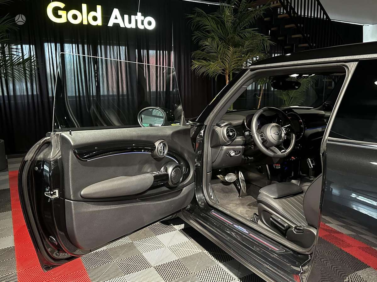 Mini Cooper JCW, 2.0 l., Хэтчбек