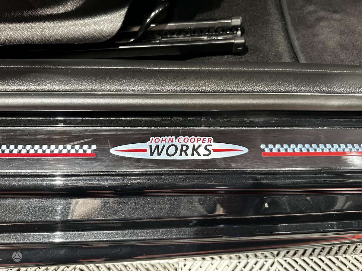 Mini Cooper JCW, 2.0 l., hatchback