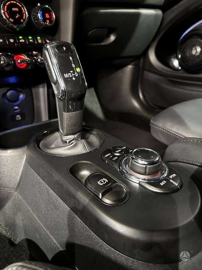 Mini Cooper JCW, 2.0 l., Хэтчбек