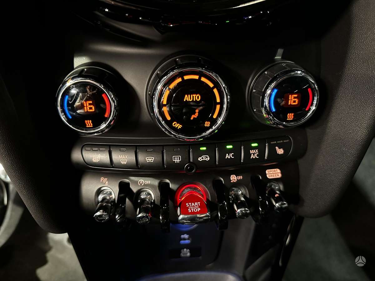 Mini Cooper JCW, 2.0 l., Хэтчбек