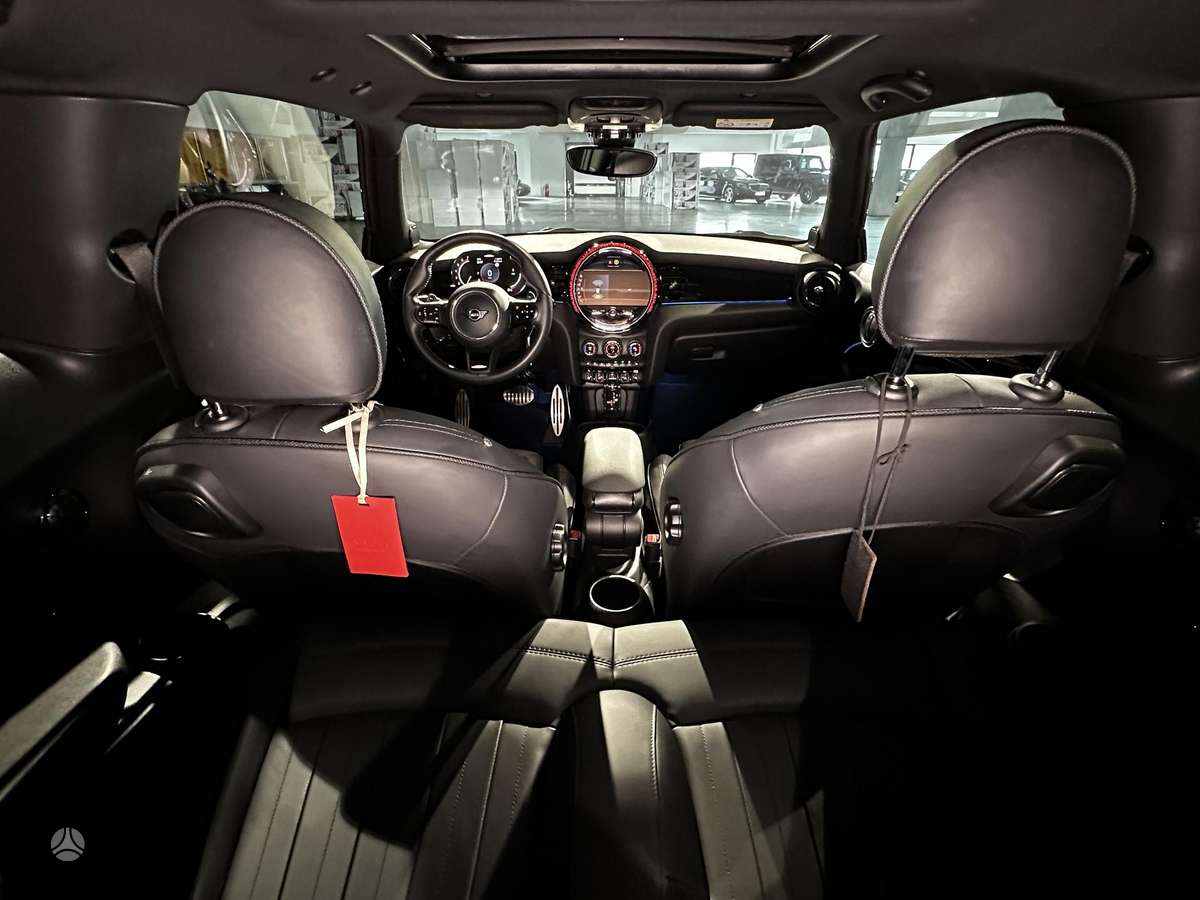 Mini Cooper JCW, 2.0 l., Хэтчбек