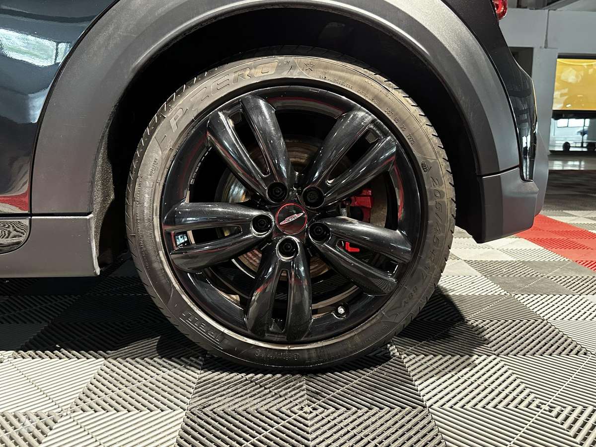 Mini Cooper JCW, 2.0 l., Хэтчбек