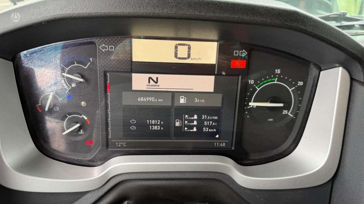 Renault T460 Retarda ADR, single sleeper