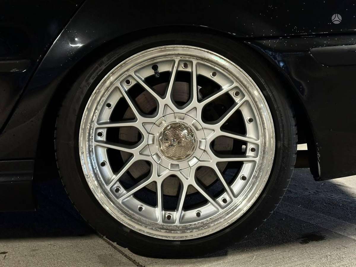 BMW 330, 3.0 l., Седан