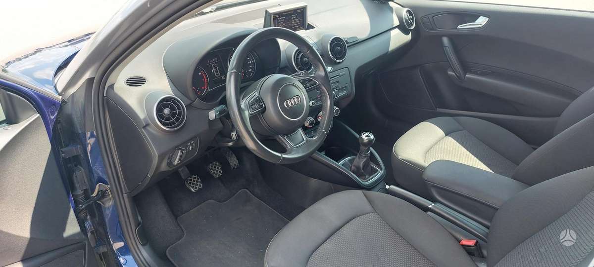 Audi A1, 1.2 l., hatchback