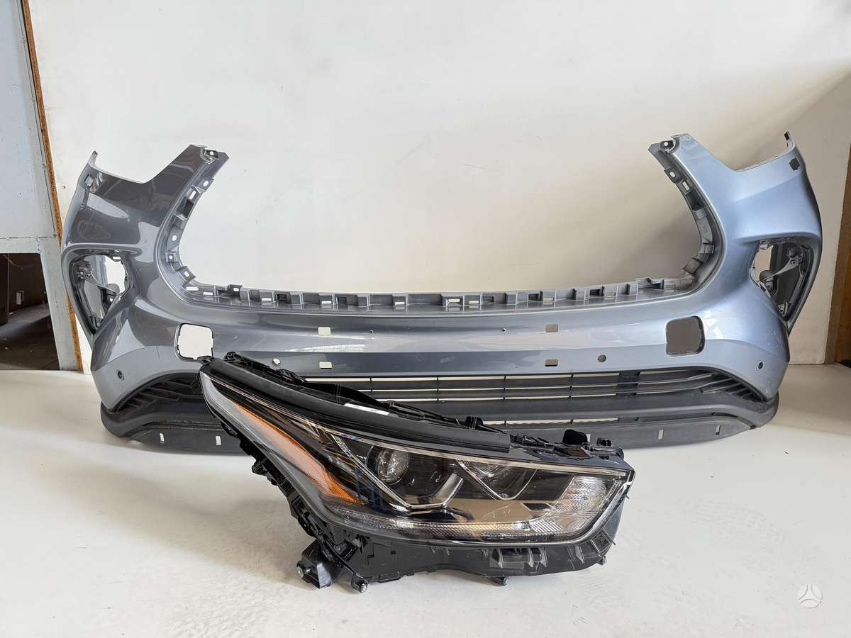 Toyota Highlander bumpers, lights