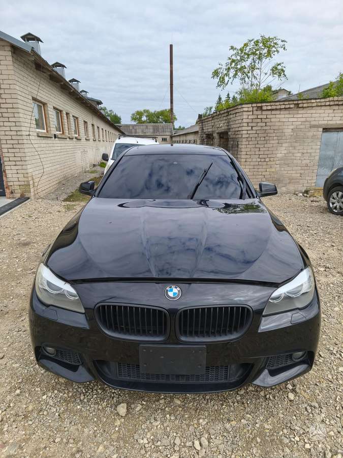 BMW 535, 3.0 l., Седан