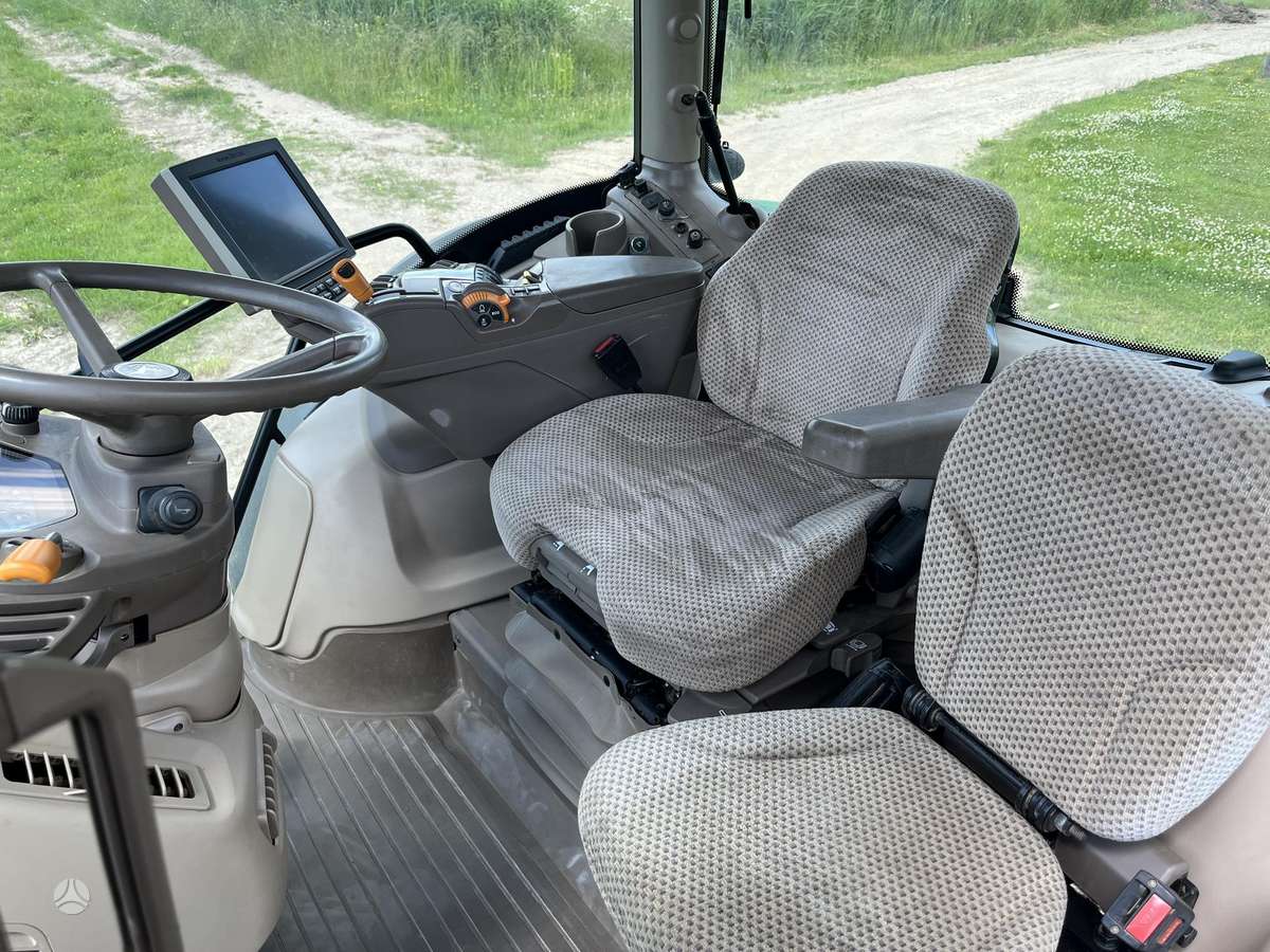 John Deere 6175R, traktoriai