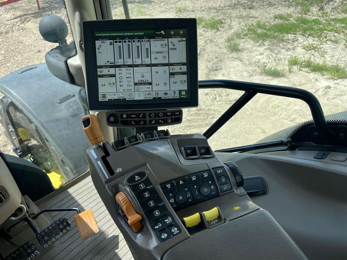 John Deere 6175R, тракторы