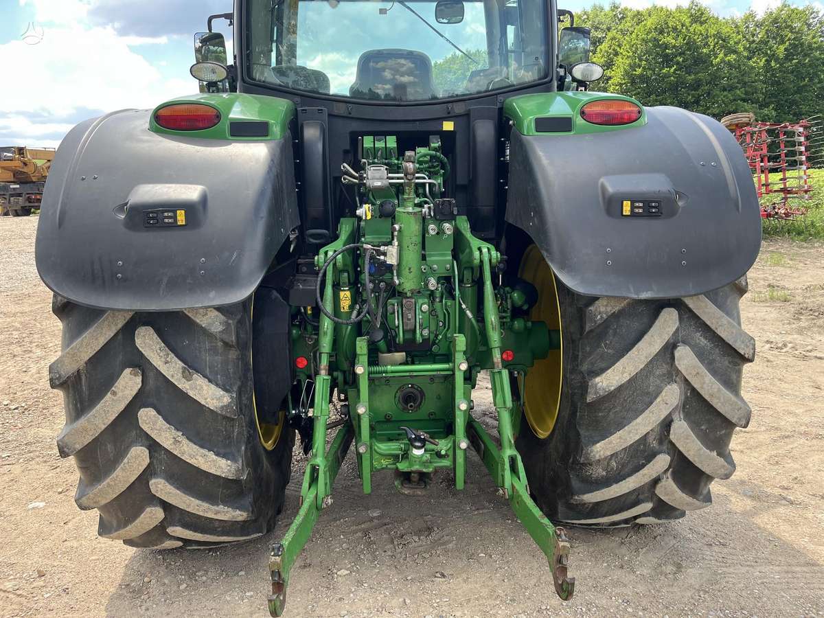 John Deere 6175R, traktoriai