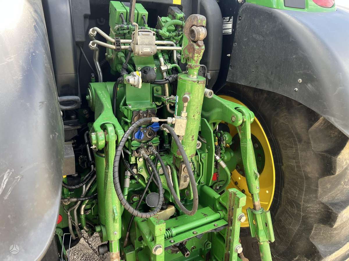 John Deere 6175R, traktori