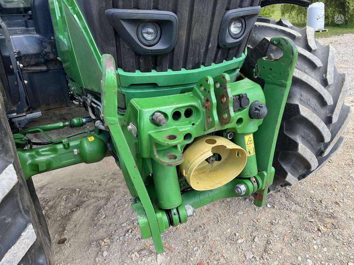 John Deere 6175R, traktoriai