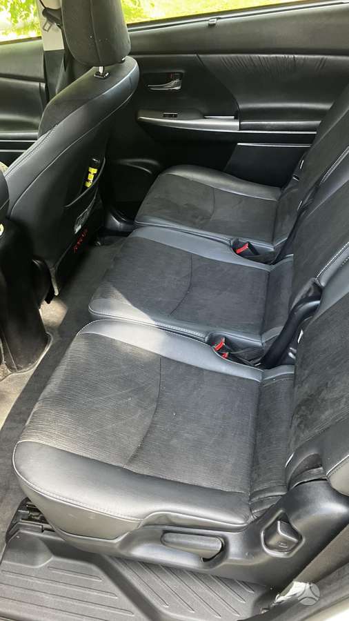 Toyota Prius+ - 8
