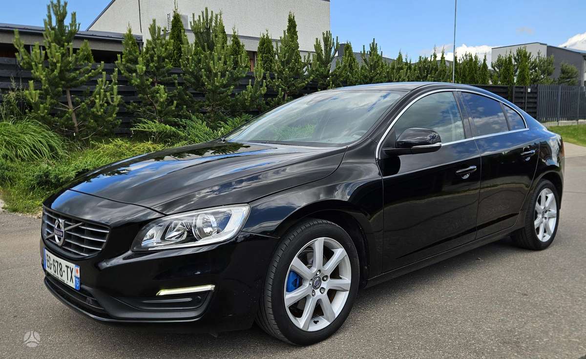 Volvo S60 - 1