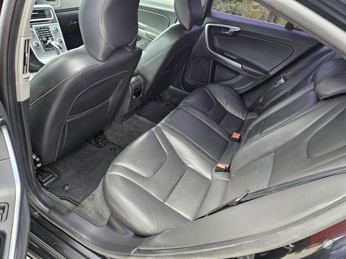 Volvo S60 - 12