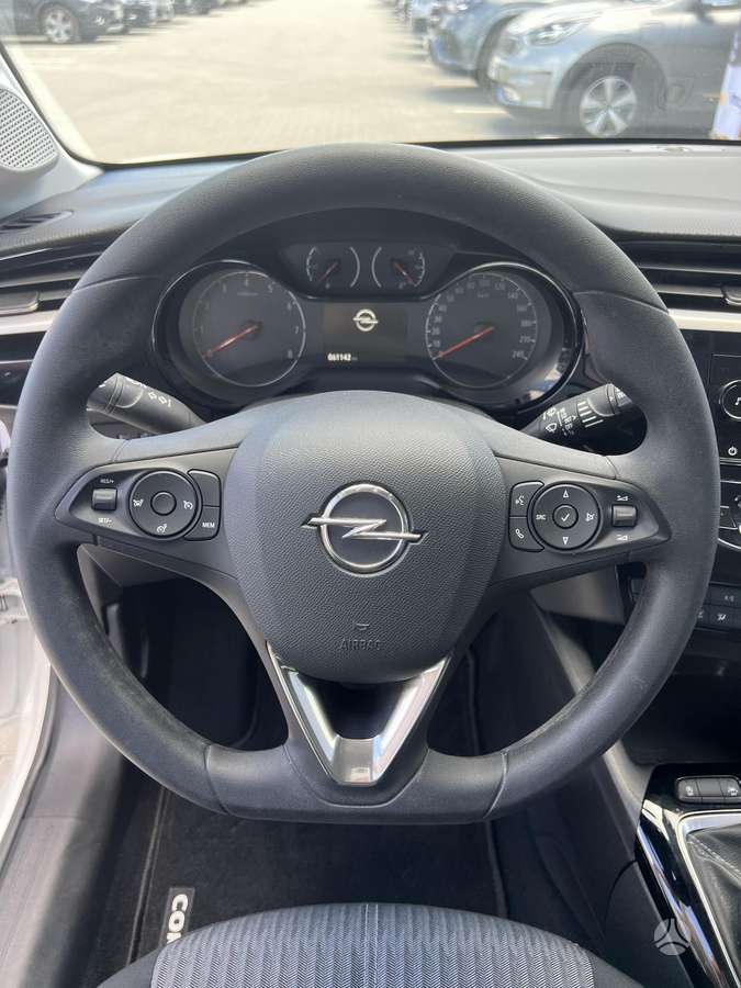 Opel Corsa, 1.2 l., Хэтчбек