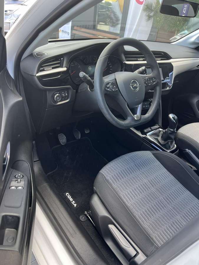 Opel Corsa, 1.2 l., Хэтчбек