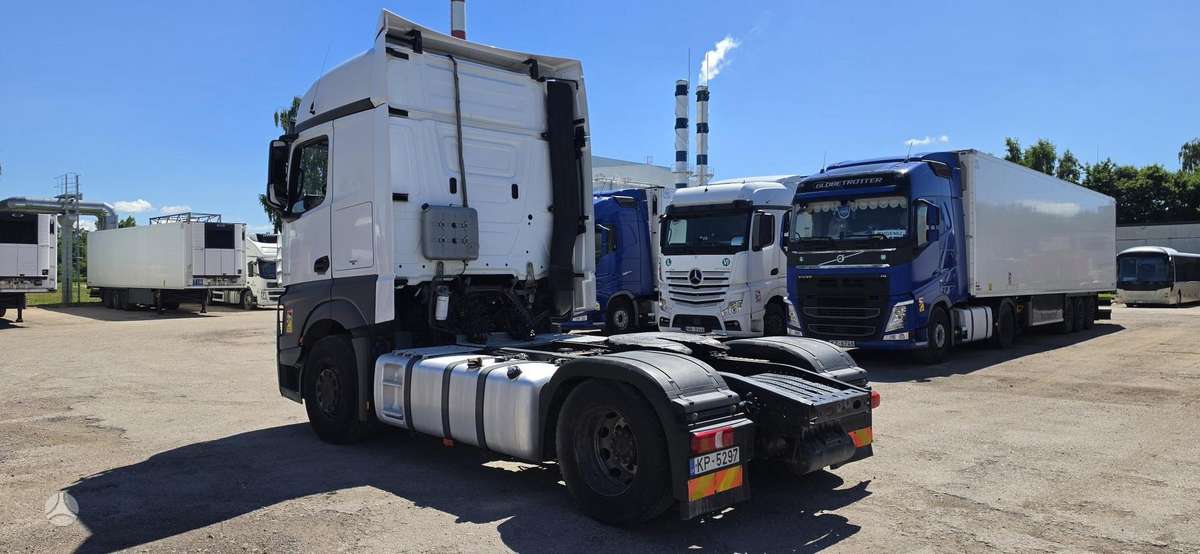 Mercedes-Benz Actros 1845, 5 - Units, double sleeper