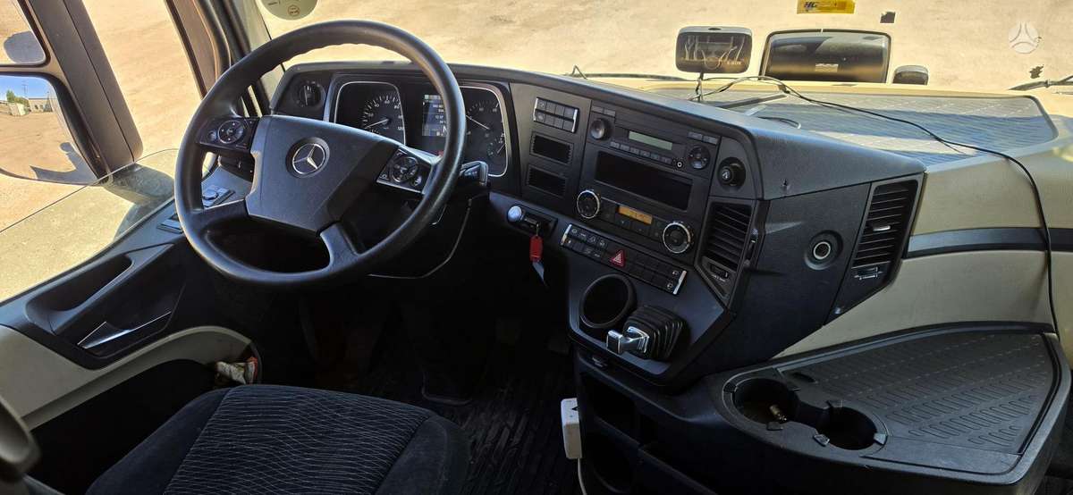 Mercedes-Benz Actros 1845, 5 - Units, double sleeper