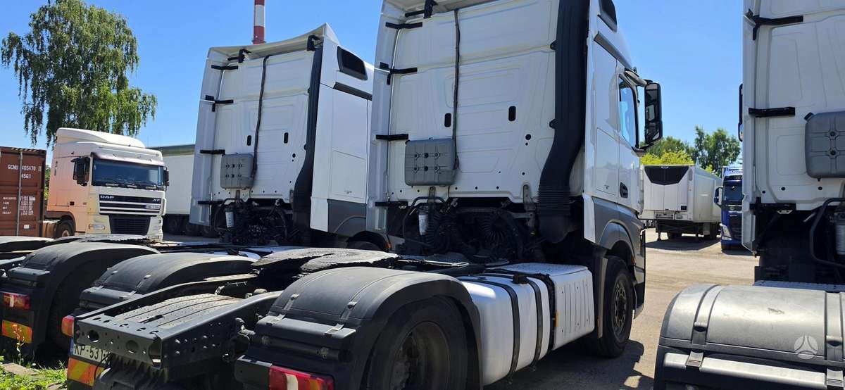 Mercedes-Benz Actros 1845, 5 - Units, double sleeper