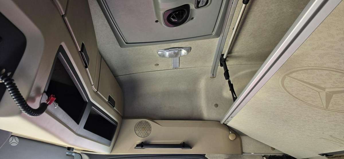 Mercedes-Benz Actros 1845, 5 - Units, double sleeper