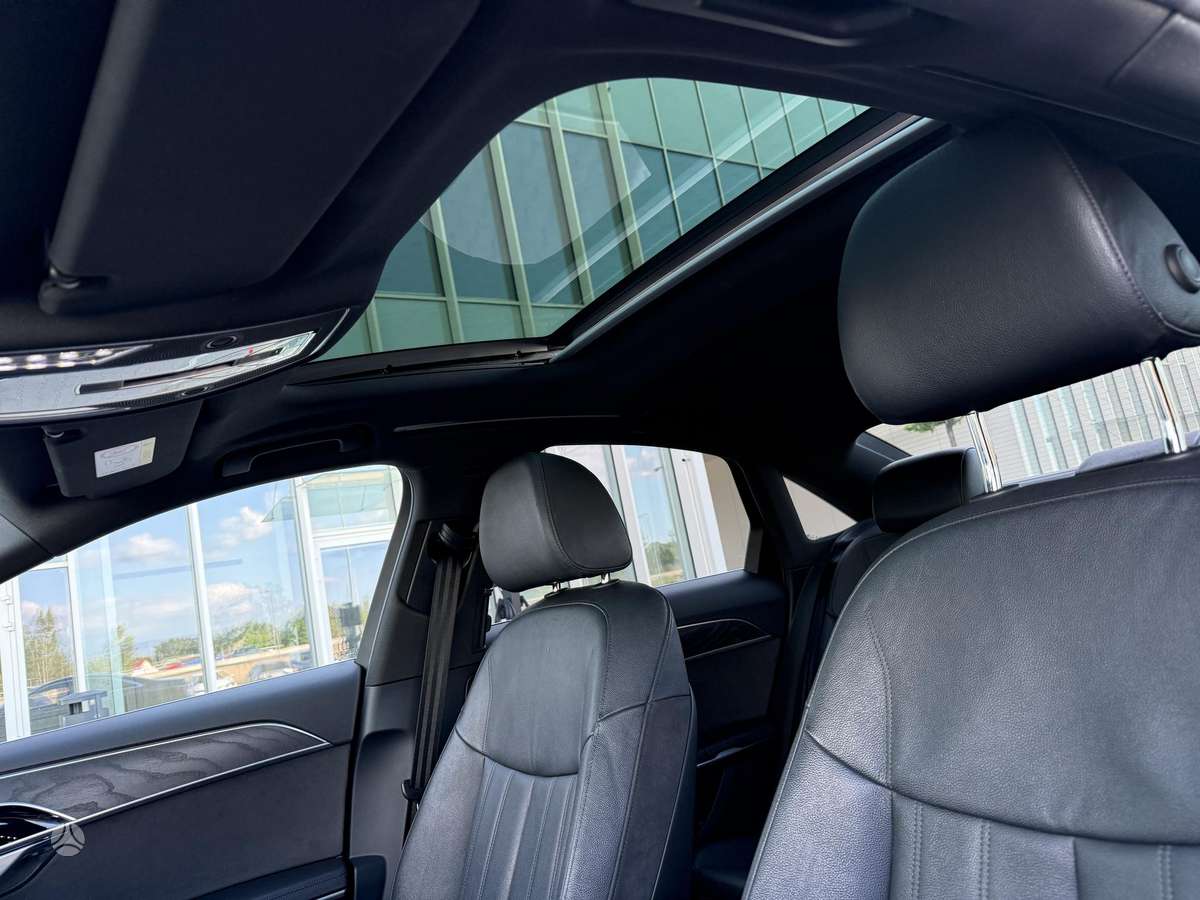 Audi A8, 3.0 l., Седан