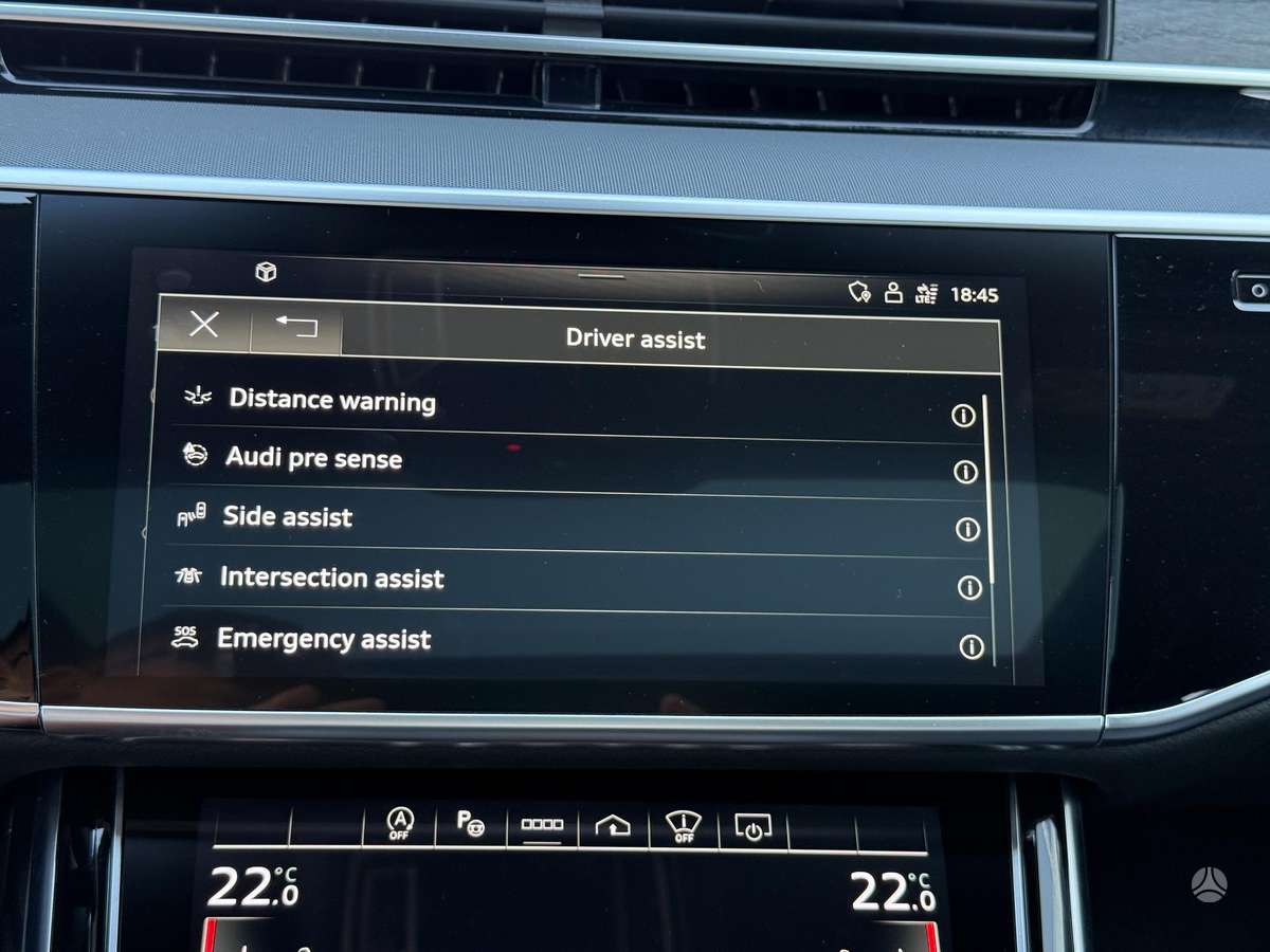 Audi A8, 3.0 l., Седан