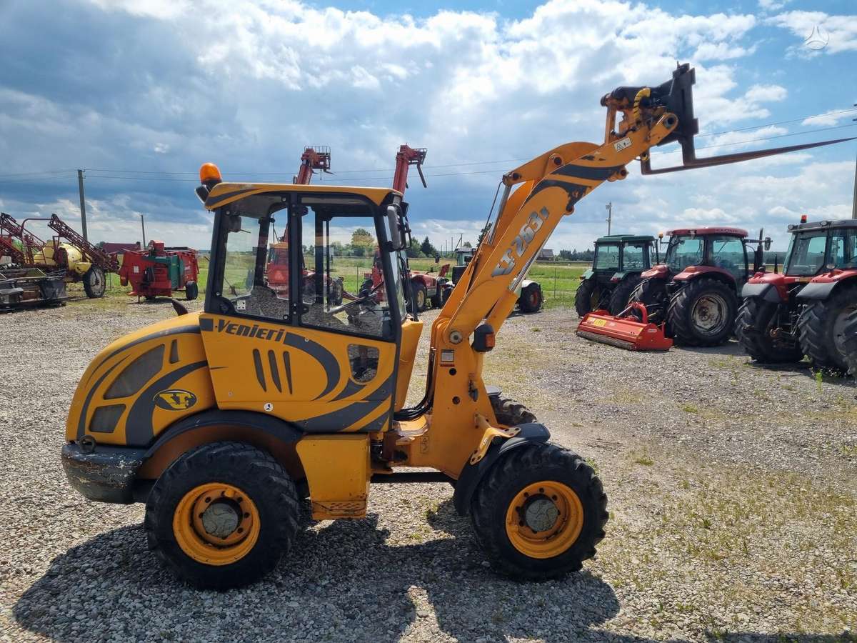 Venieri VF273B, frontal loader
