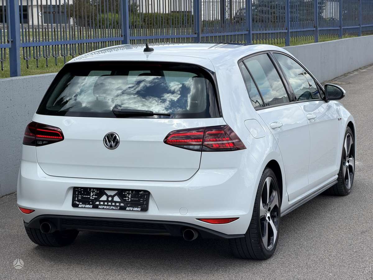 Volkswagen Golf, 2.0 l., Хэтчбек