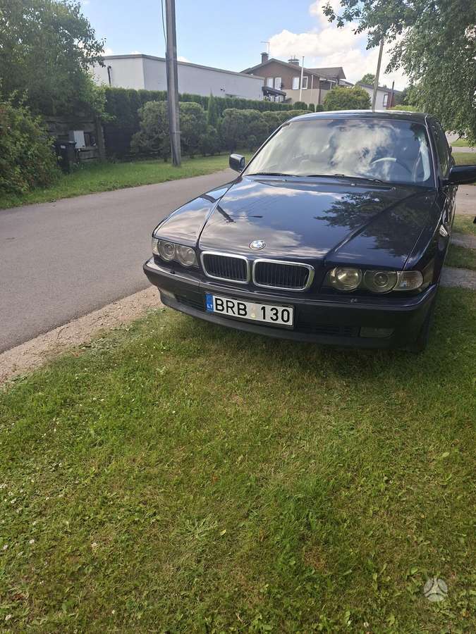 BMW 730, 2.9 l., Седан