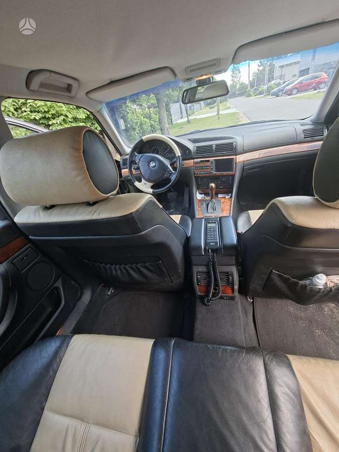 BMW 730, 2.9 l., Седан