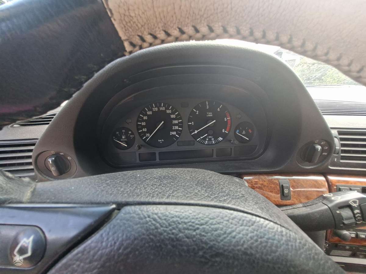 BMW 730, 2.9 l., Седан