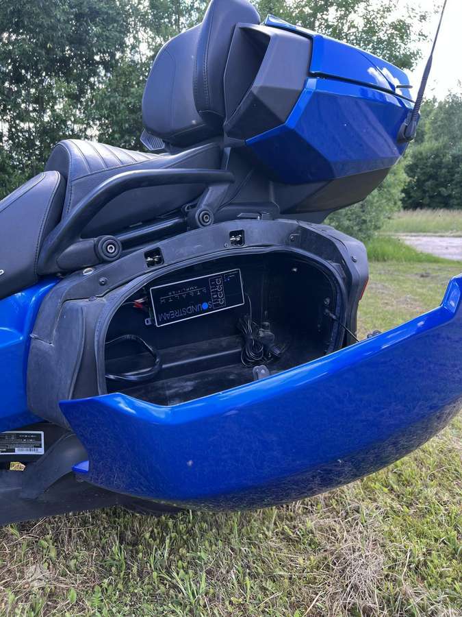 Can-Am Spyder 1330cc, трициклы