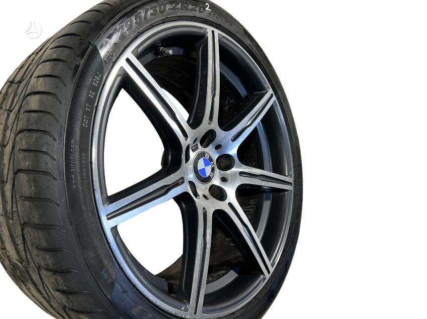 BMW M5, lengvojo lydinio, R20