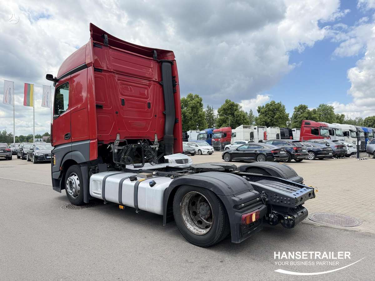 Mercedes-Benz Actros 1845 MEGA, double sleeper