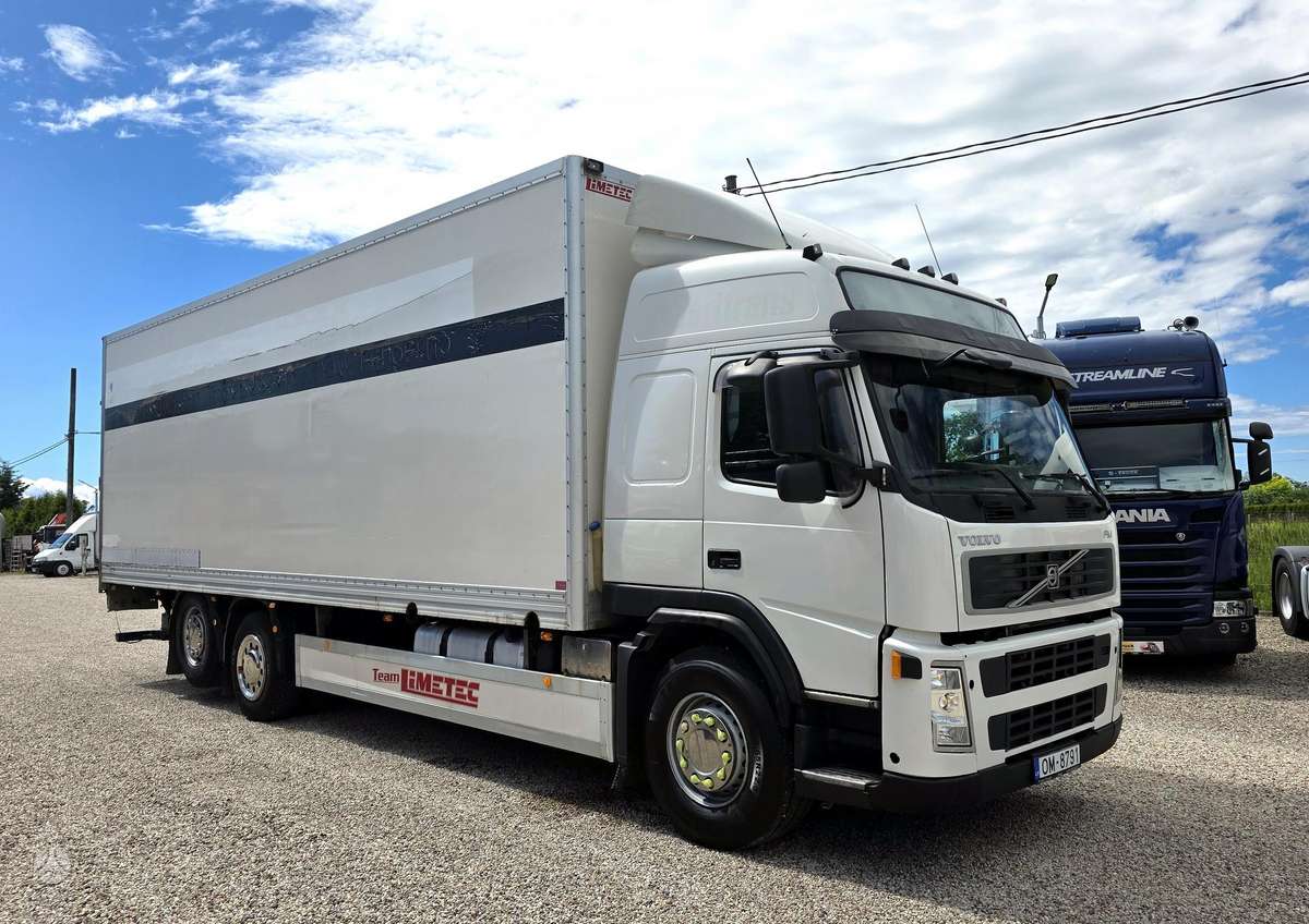 Volvo FM360, фургоны-боксы