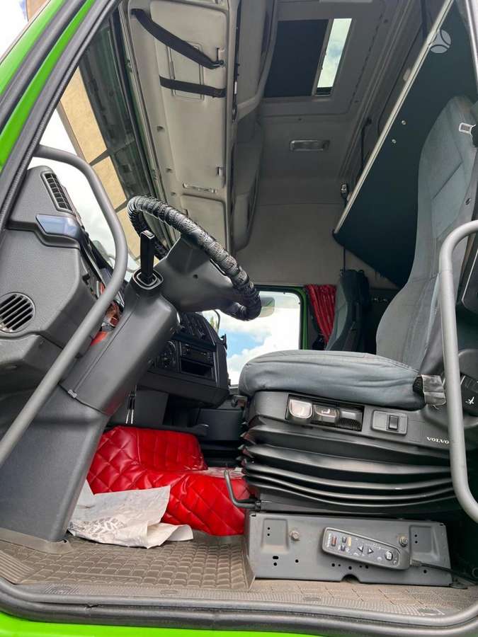 Volvo FH 460, double sleeper