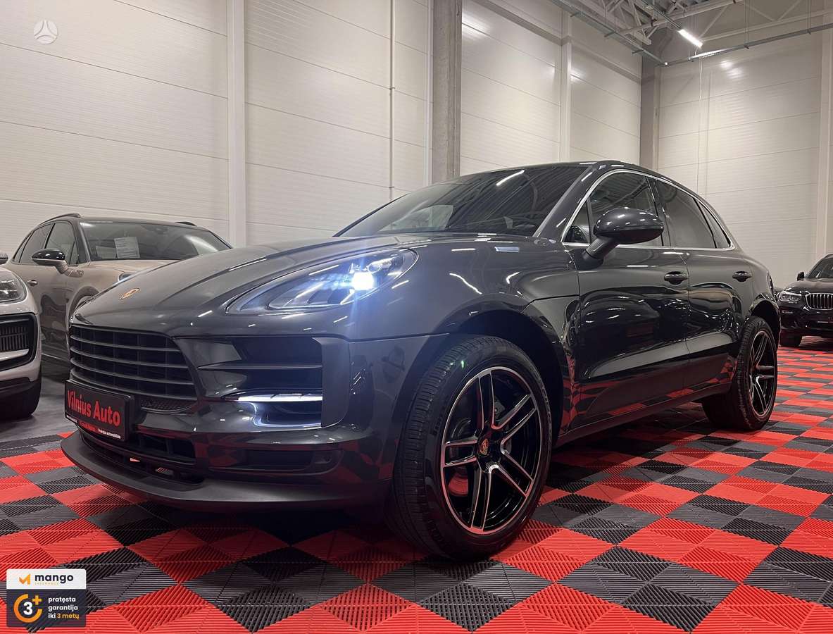 Porsche Macan - 1