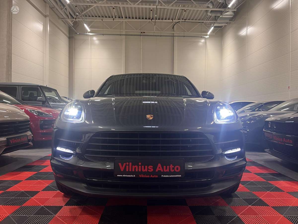 Porsche Macan - 2