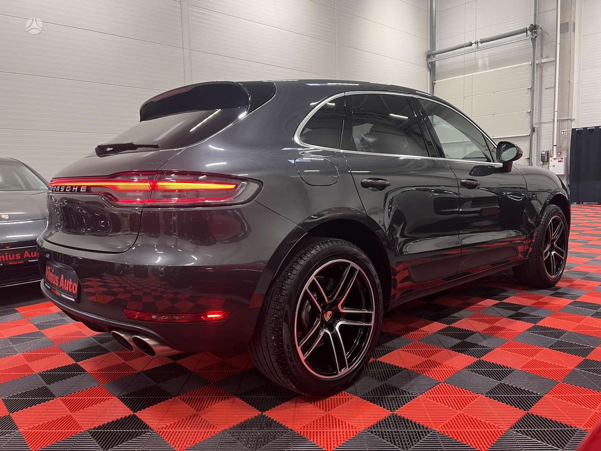 Porsche Macan - 4