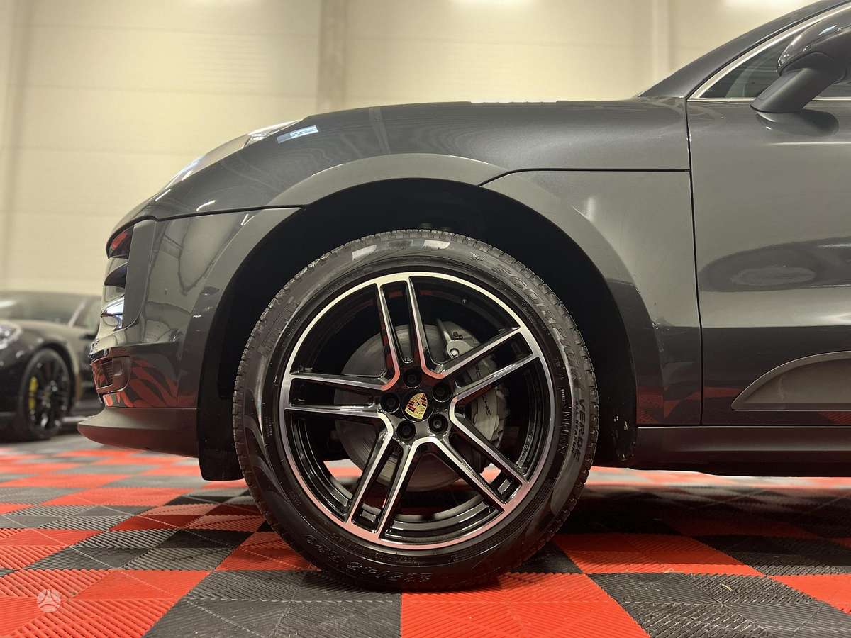 Porsche Macan - 7