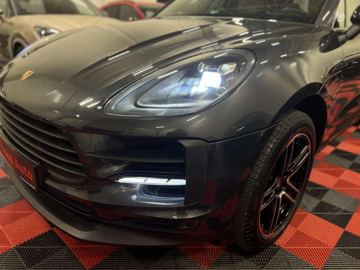 Porsche Macan - 8