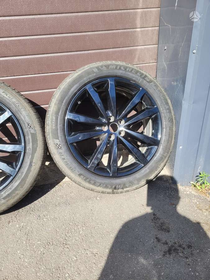 Jaguar Su padangomis, light alloy, R20