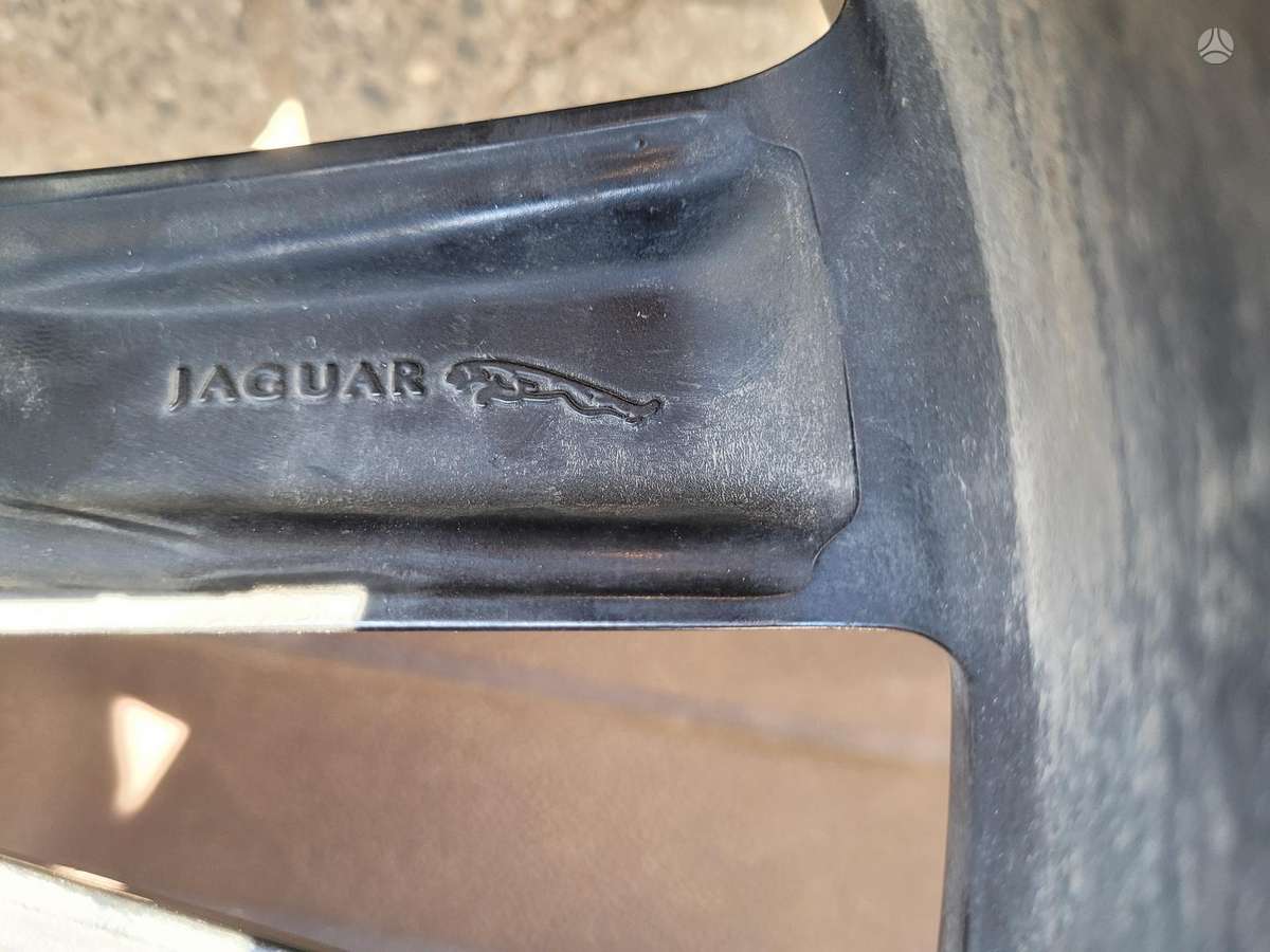 Jaguar Su padangomis, легкосплавные , R20