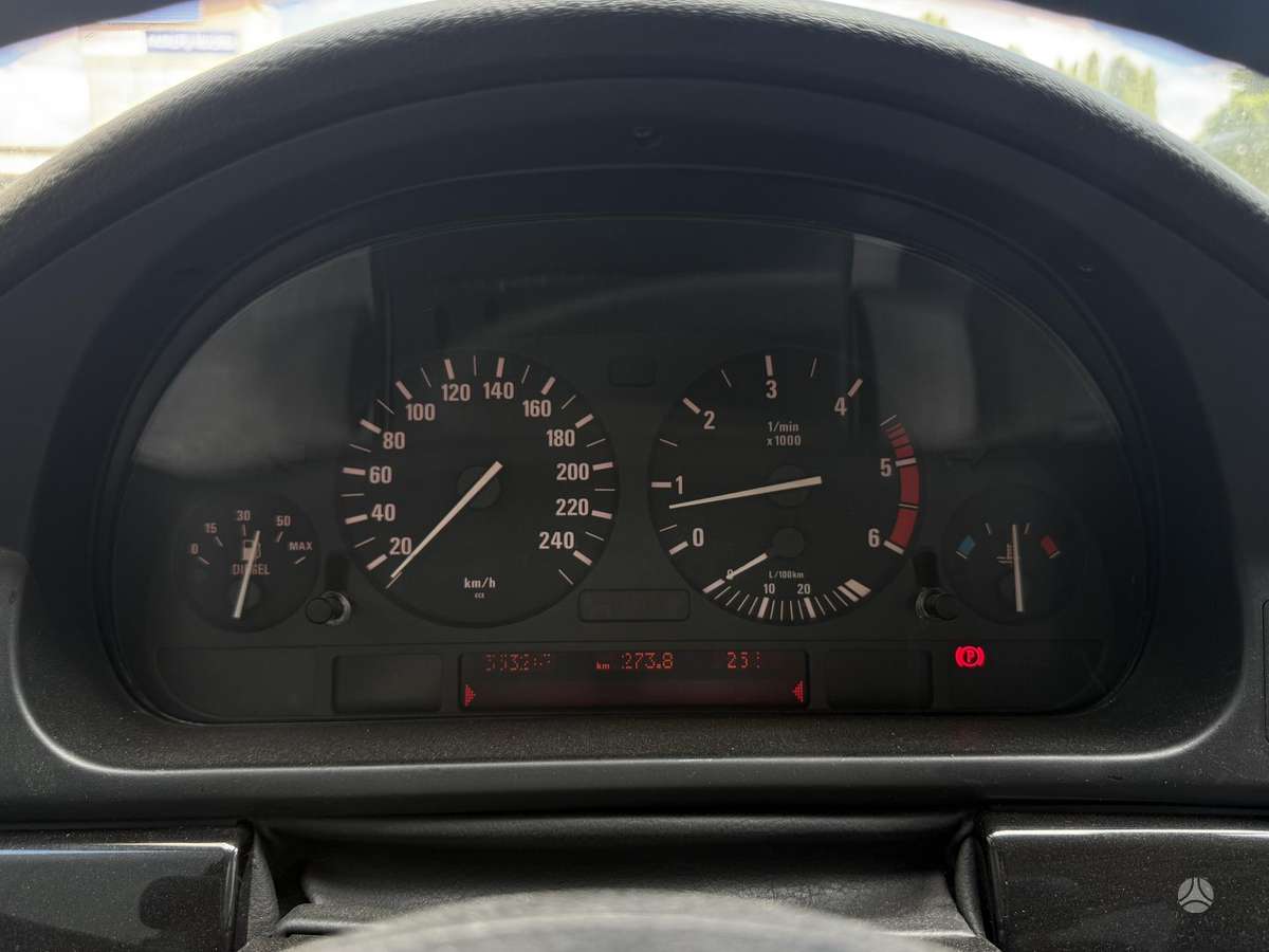 BMW 525, 2.5 l., Универсал
