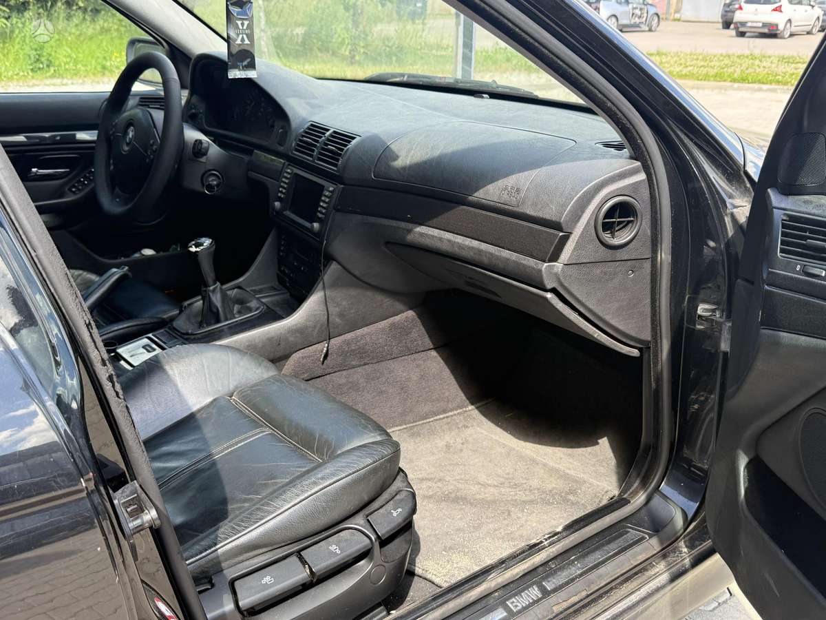 BMW 525, 2.5 l., Универсал