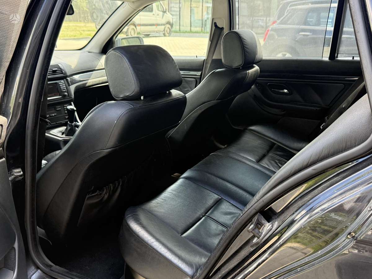 BMW 525, 2.5 l., wagon