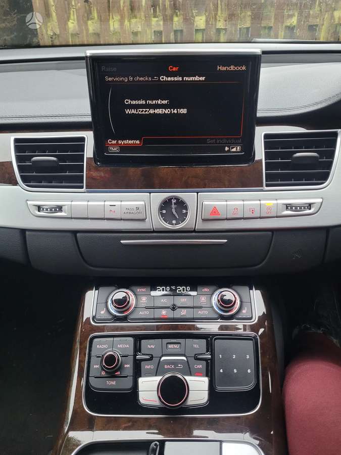 Audi A8, 4.1 l., Седан