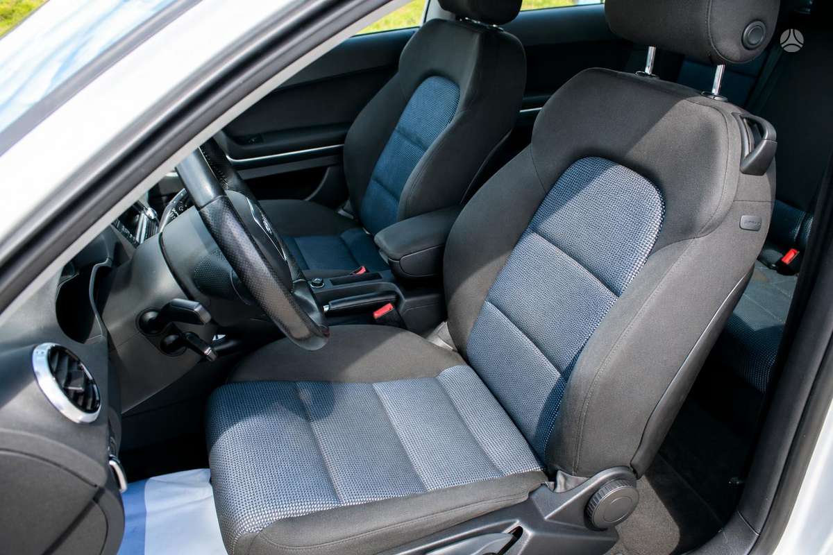 Audi A3, 1.6 l., Хэтчбек