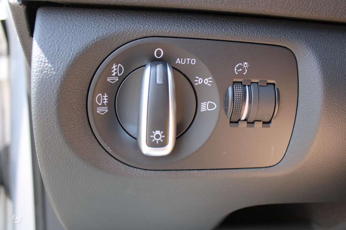 Audi A3, 1.6 l., Хэтчбек
